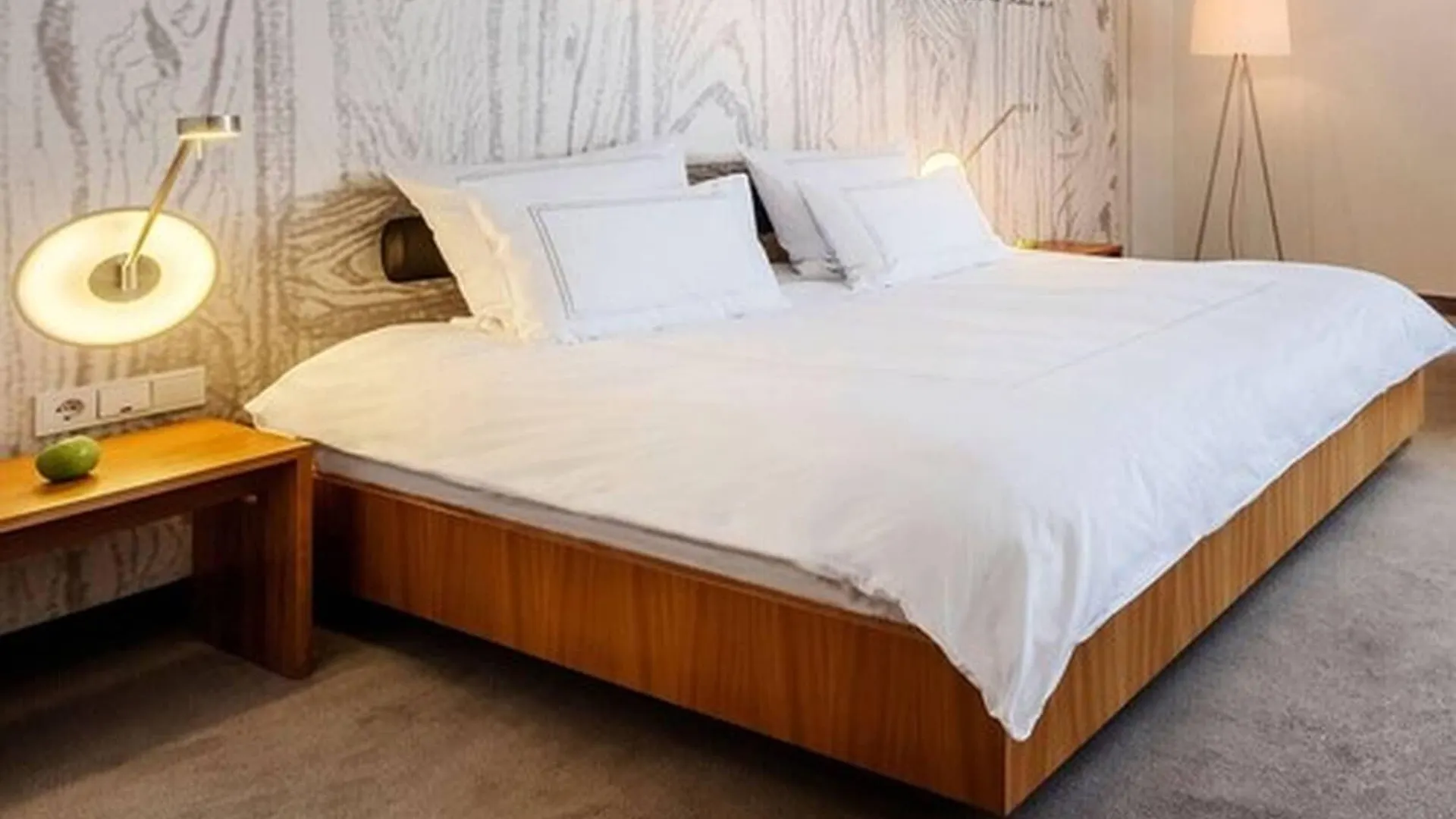 Dorint Hotel Bremen 4*,  Germany