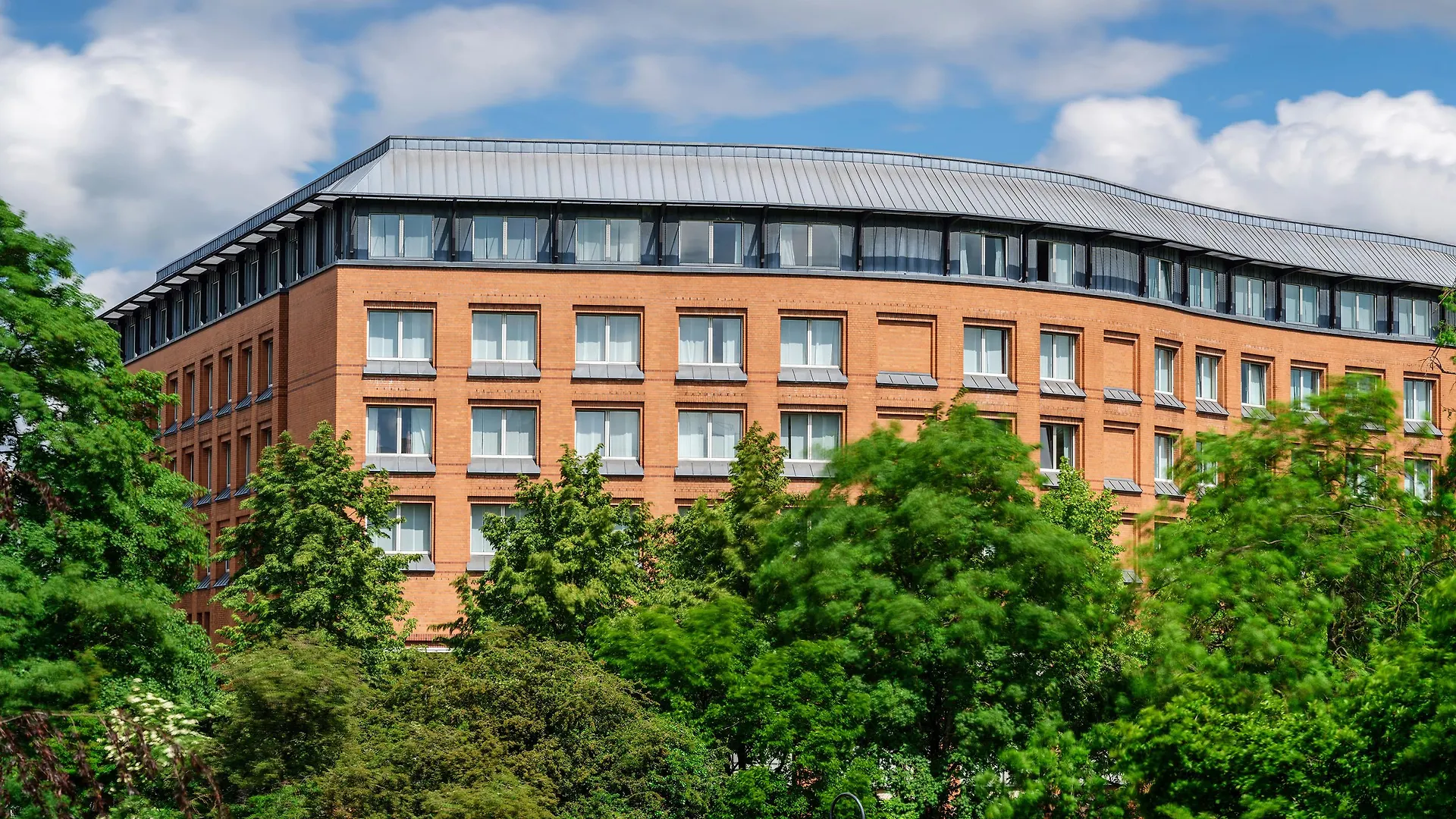Dorint Hotel Bremen 4*,