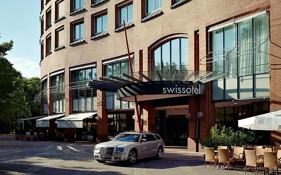 Dorint Hotel Bremen 4*,  Germany